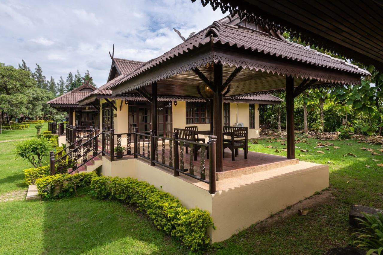 Doi Inthanon Riverside Resort Chom Thong Exteriör bild