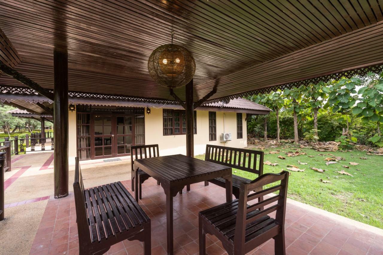 Doi Inthanon Riverside Resort Chom Thong Exteriör bild